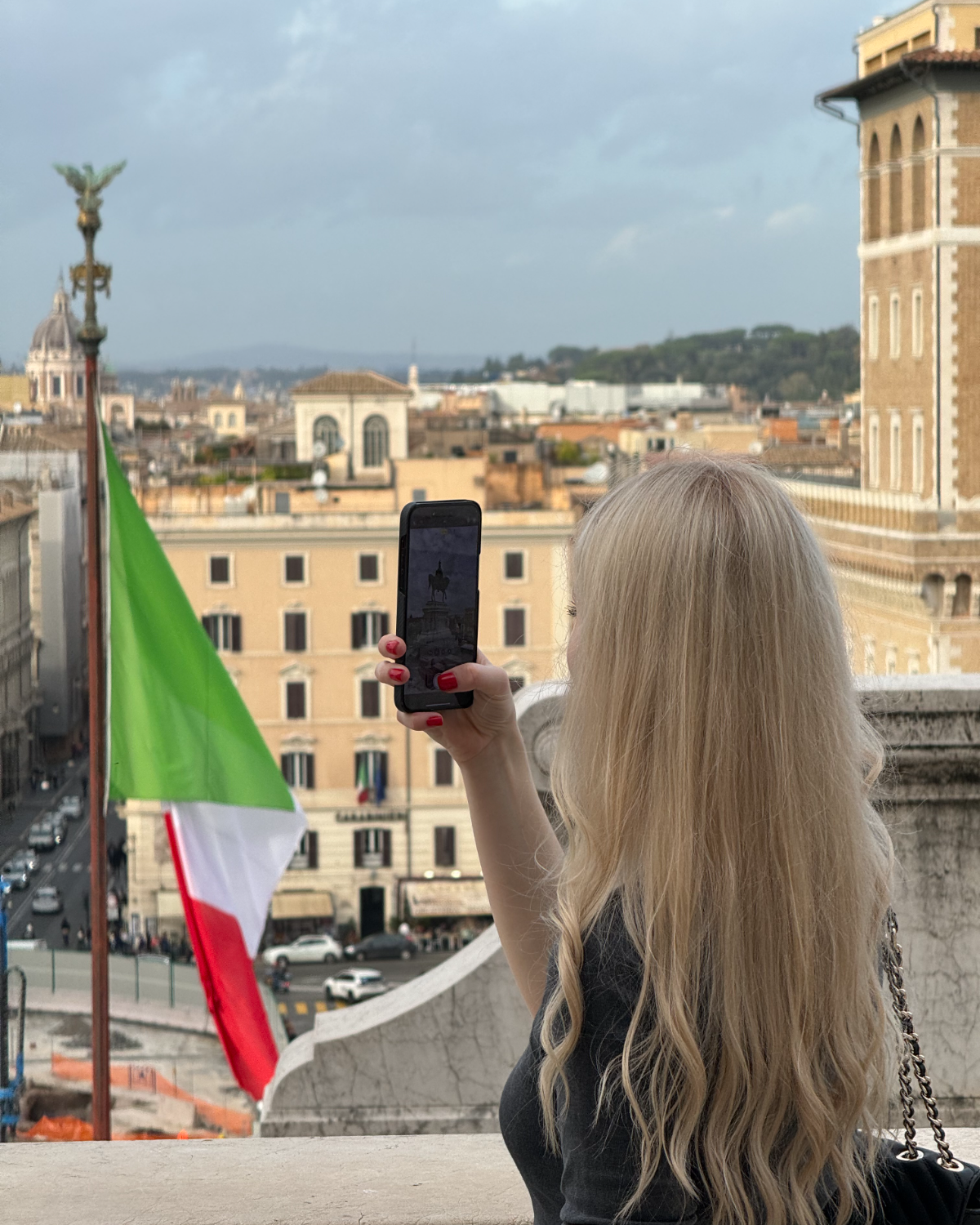 photographing the piazza